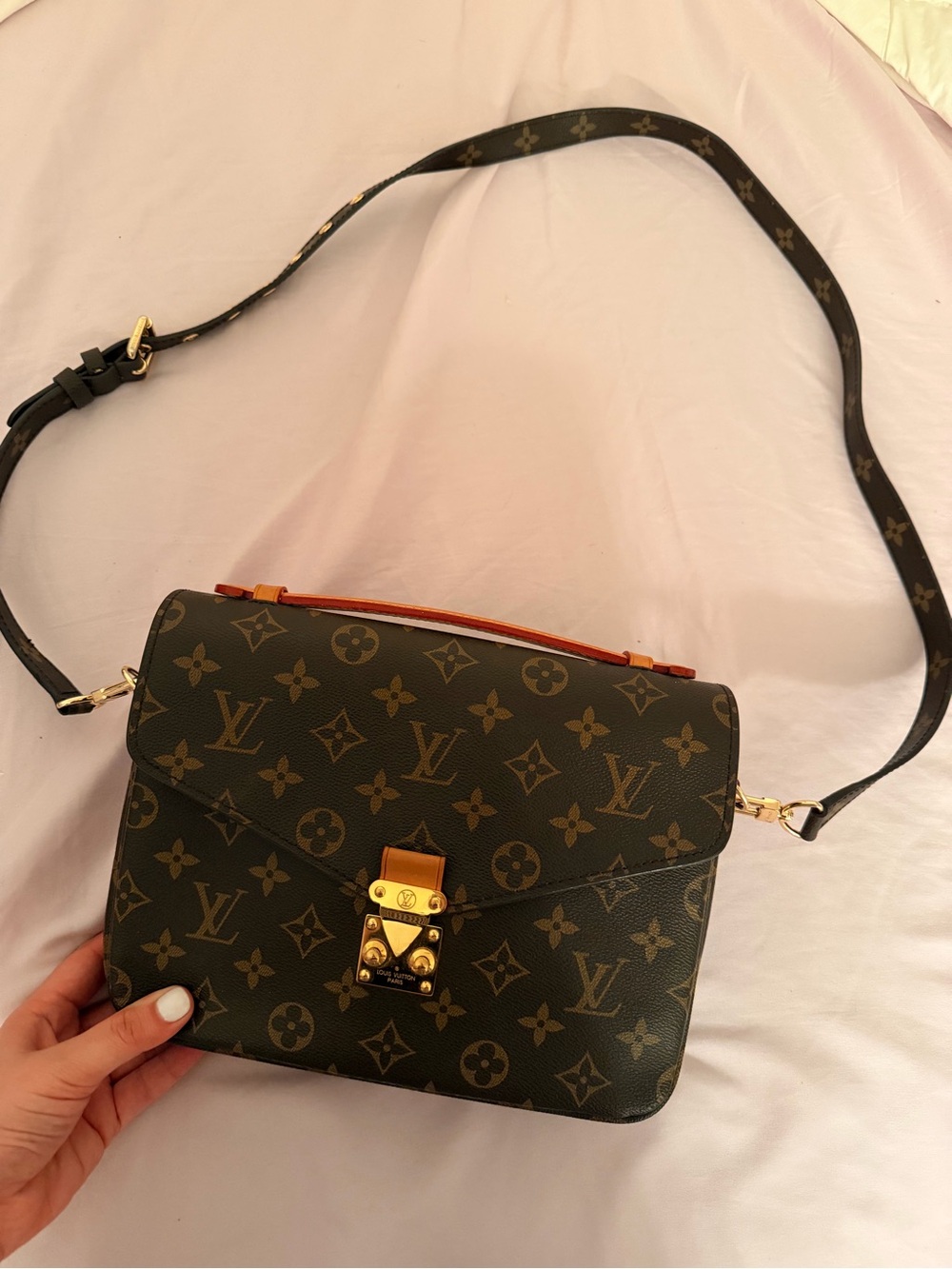 Louis Vuitton Monogram Canvas Pochette Metis Crossbody in Brown and Gold